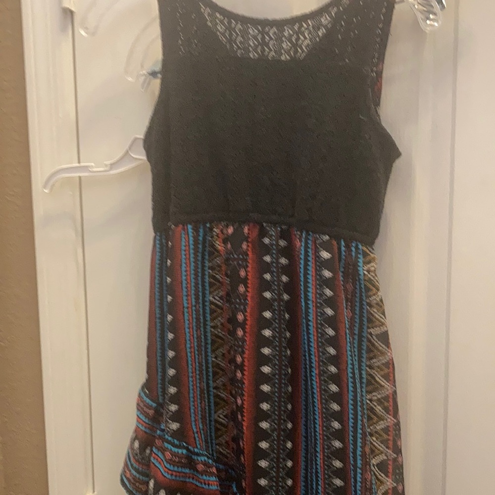 FINAL MARKDOWN Girls art class dress large